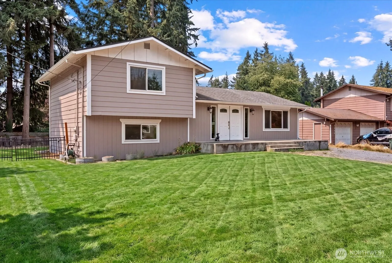 Property photo for 12808 Military Road E, Puyallup