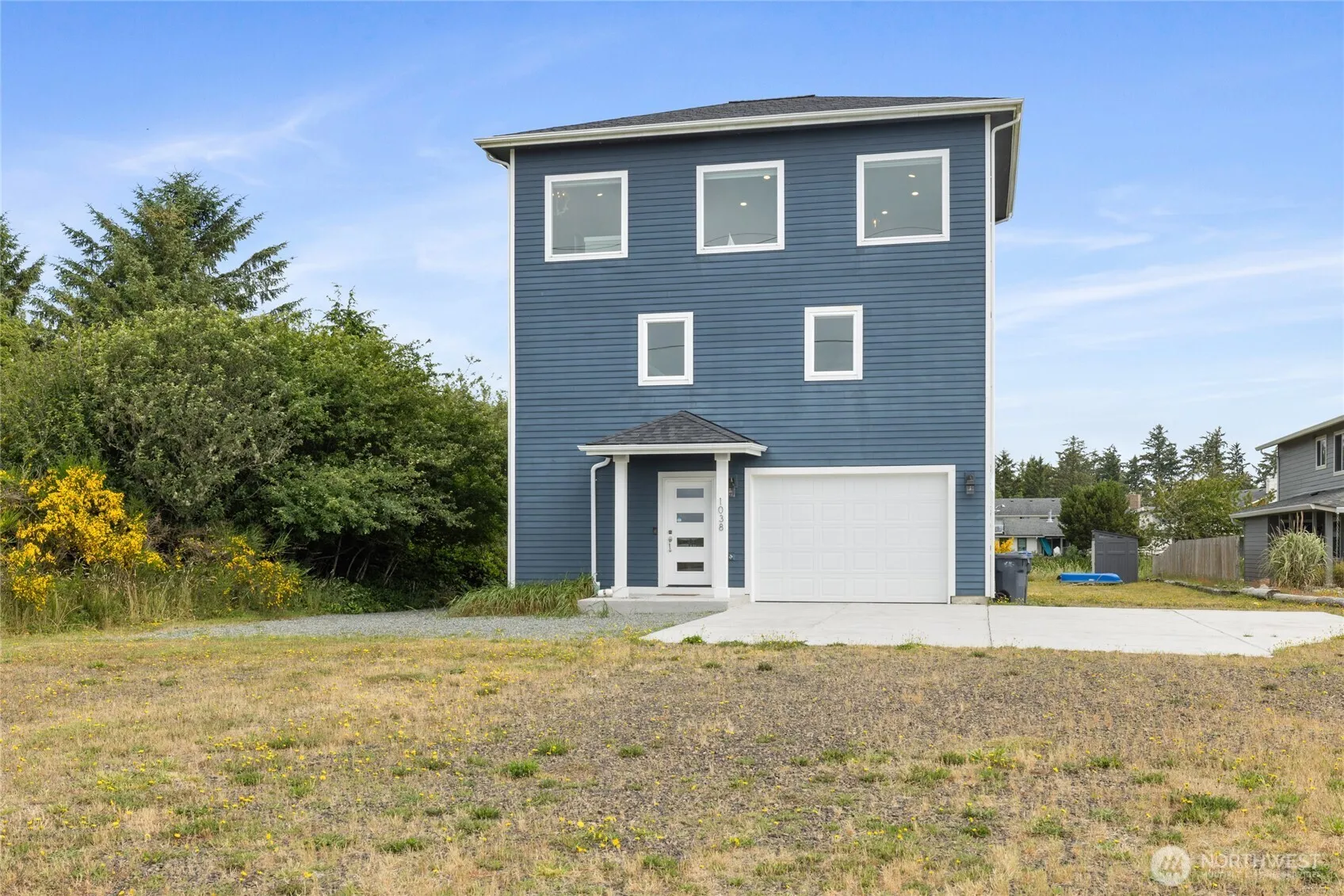 Property photo for 1038 Point Brown Avenue Sw, Ocean Shores
