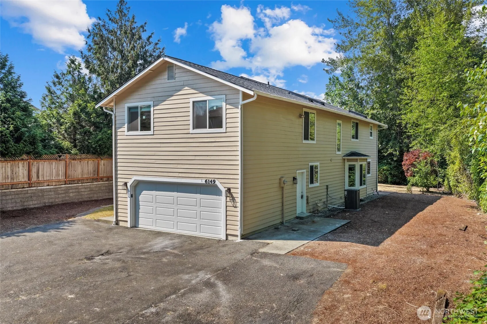 Property photo for 6149 115th Place Se, Bellevue