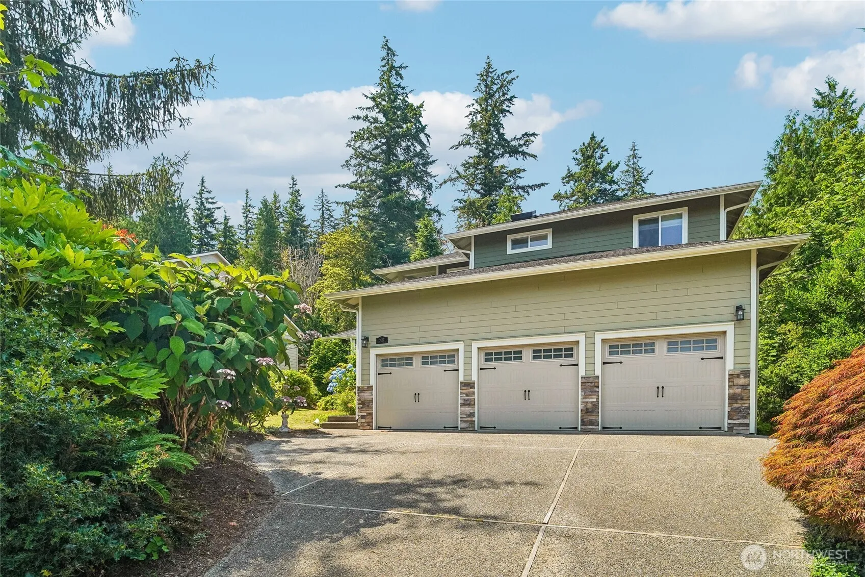 Property photo for 9017 381st Avenue Se, Snoqualmie