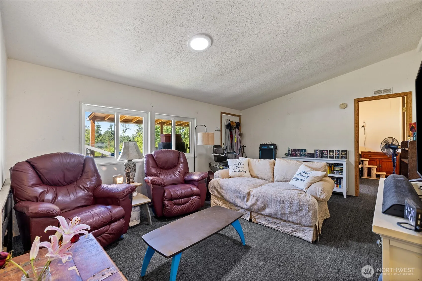 Property photo for 29427 Orting Kapowsin Highway E, Graham photo 4