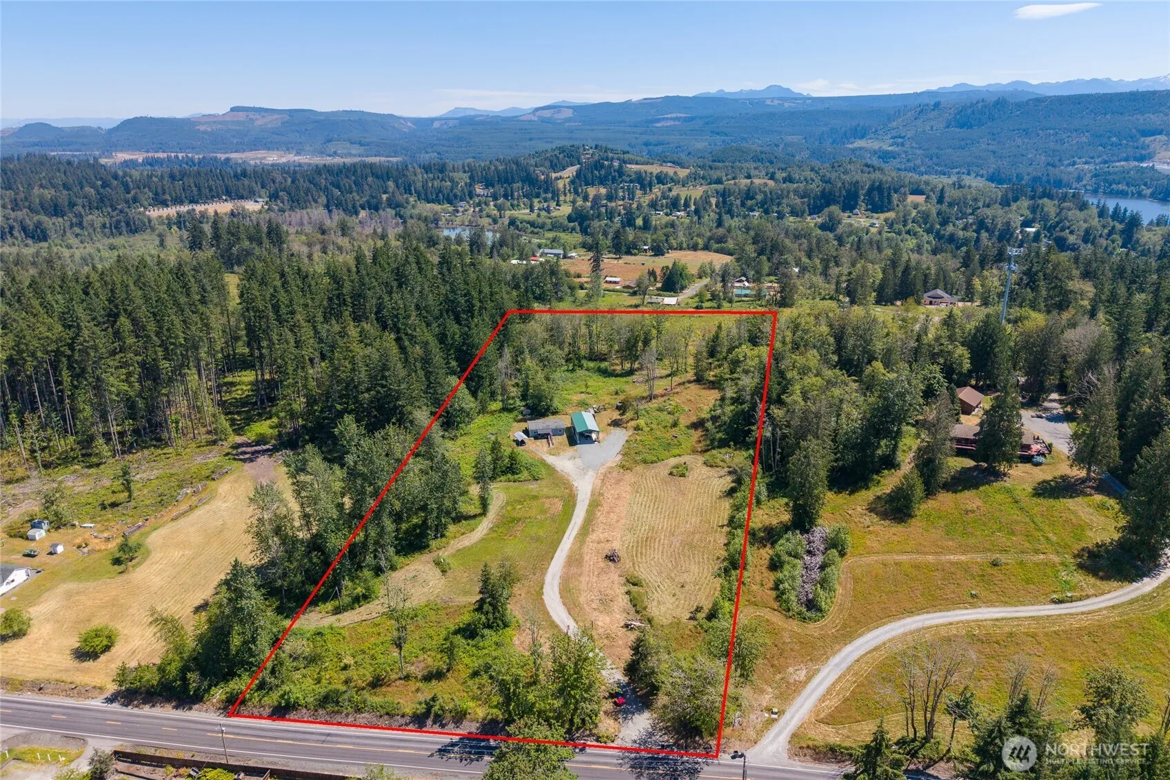 Property photo for 29427 Orting Kapowsin Highway E, Graham