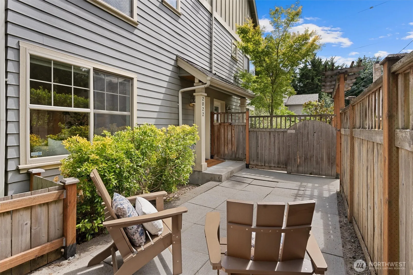 Property photo for 2022 E Terrace Street, Seattle photo 4