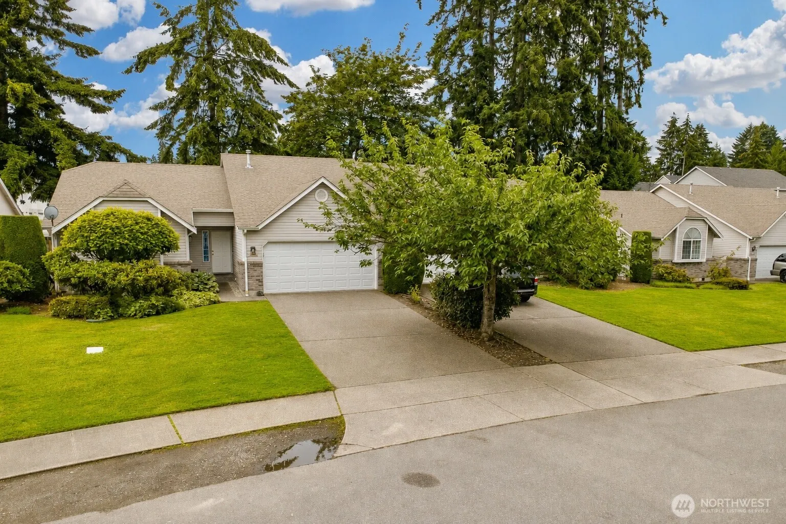 Property photo for 12702 12704 119th Street Ct E, Puyallup photo 2