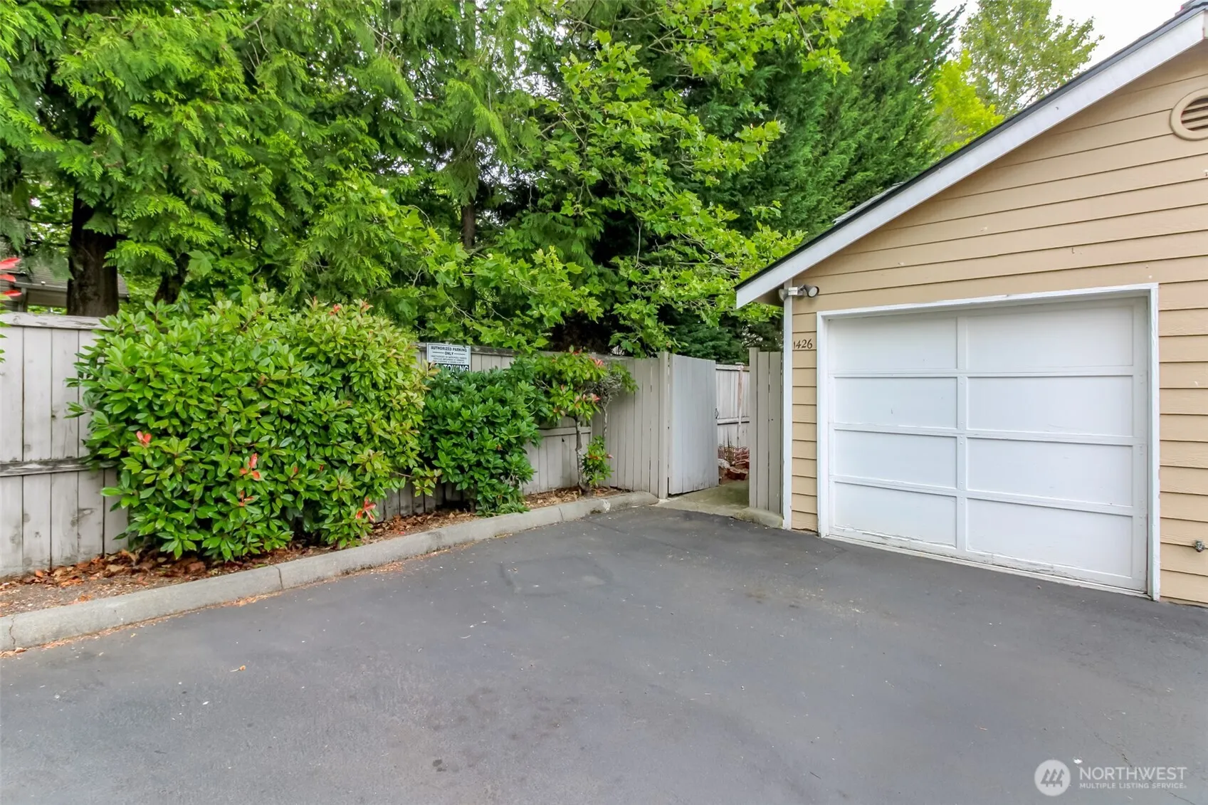 Property photo for 1426 S 308th Lane, Federal Way photo 3