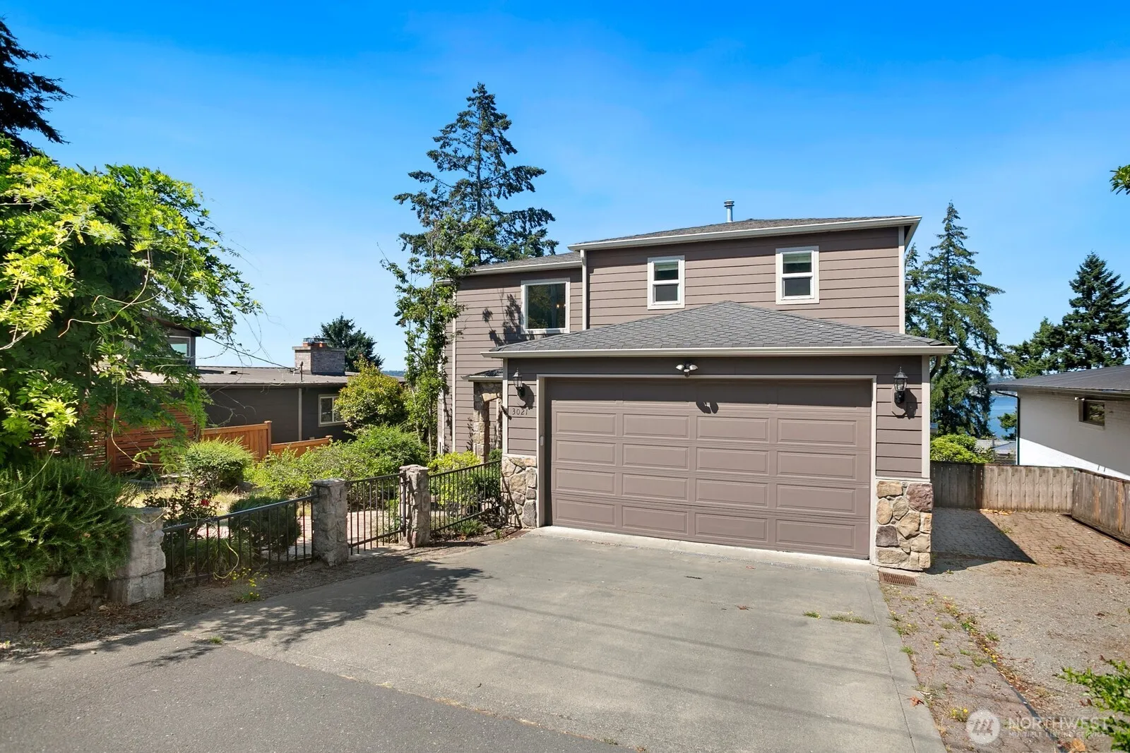 Property photo for 3021 70th Avenue Se, Mercer Island