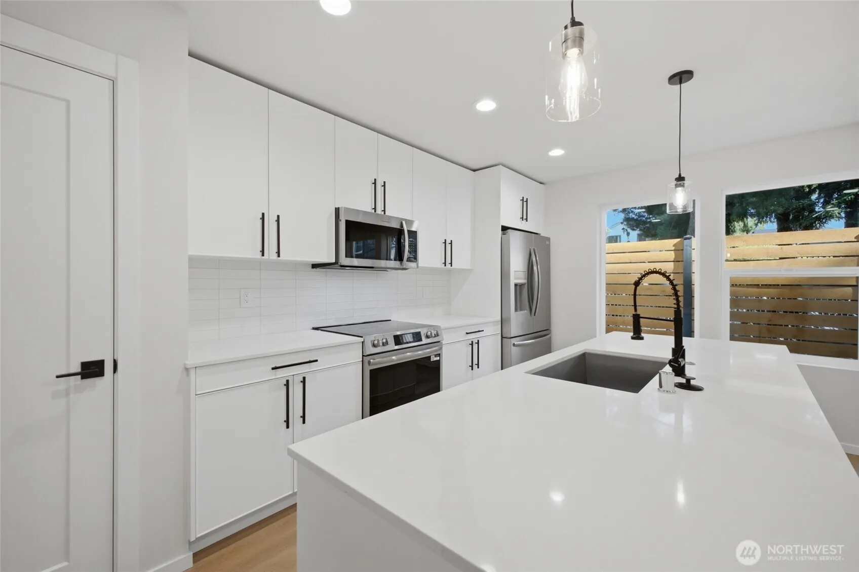 Property photo for 9811 Linden Avenue N, Seattle photo 3