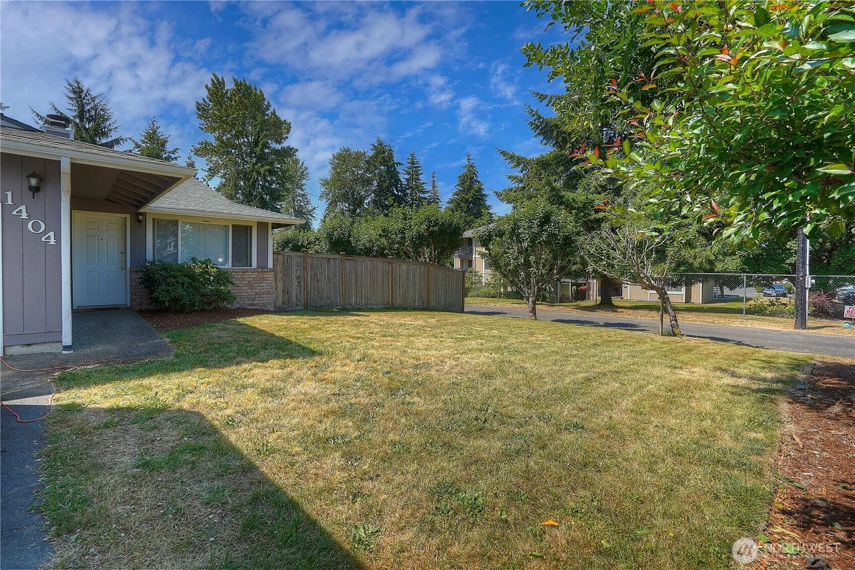 Property photo for 1404 103rd Street E, Tacoma photo 3