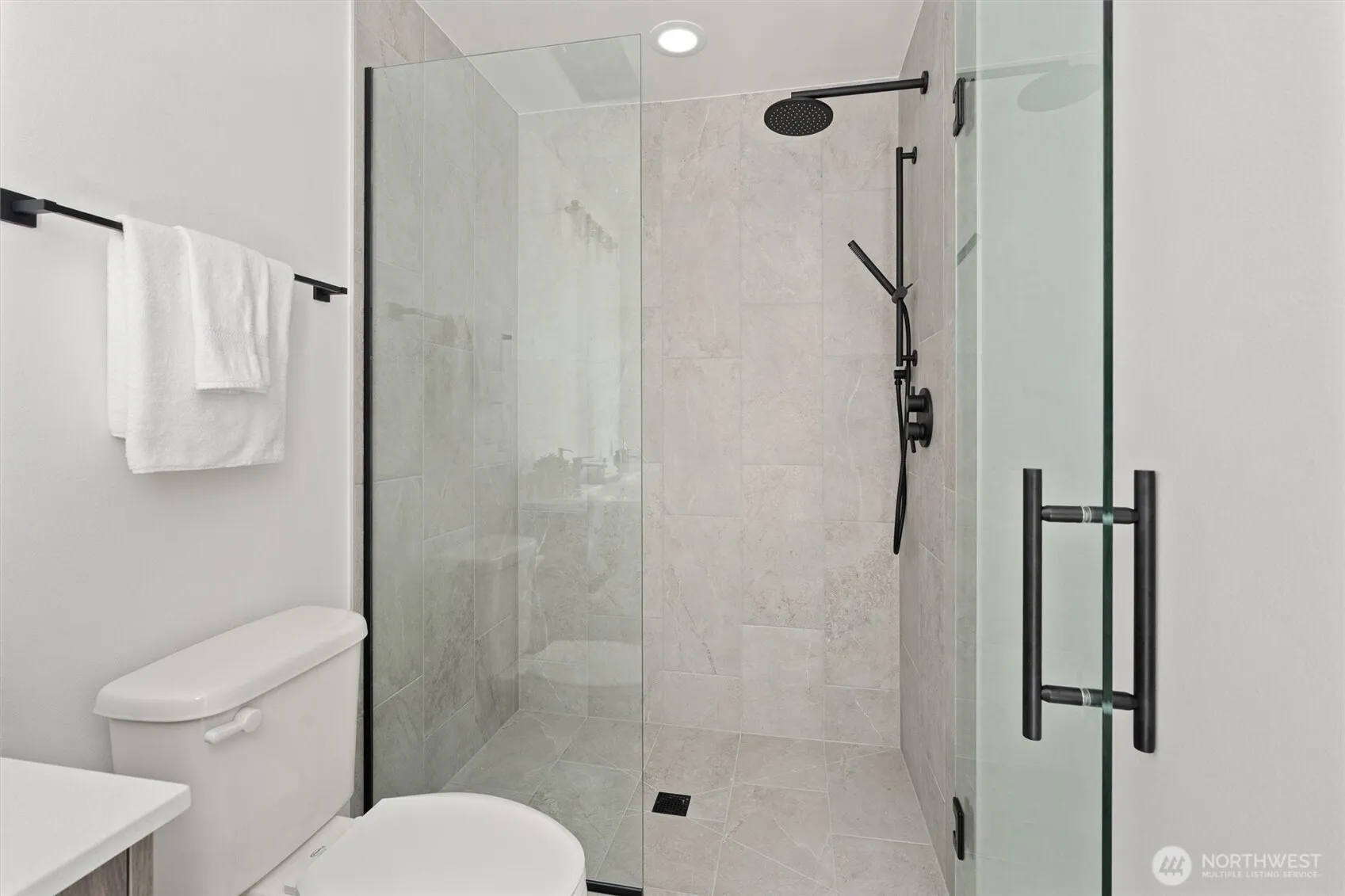 Property photo for 3116 Queen Anne Avenue N, Seattle photo 5