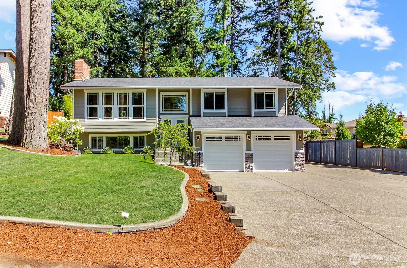 Property photo for 6109 50 St Court W, University Place