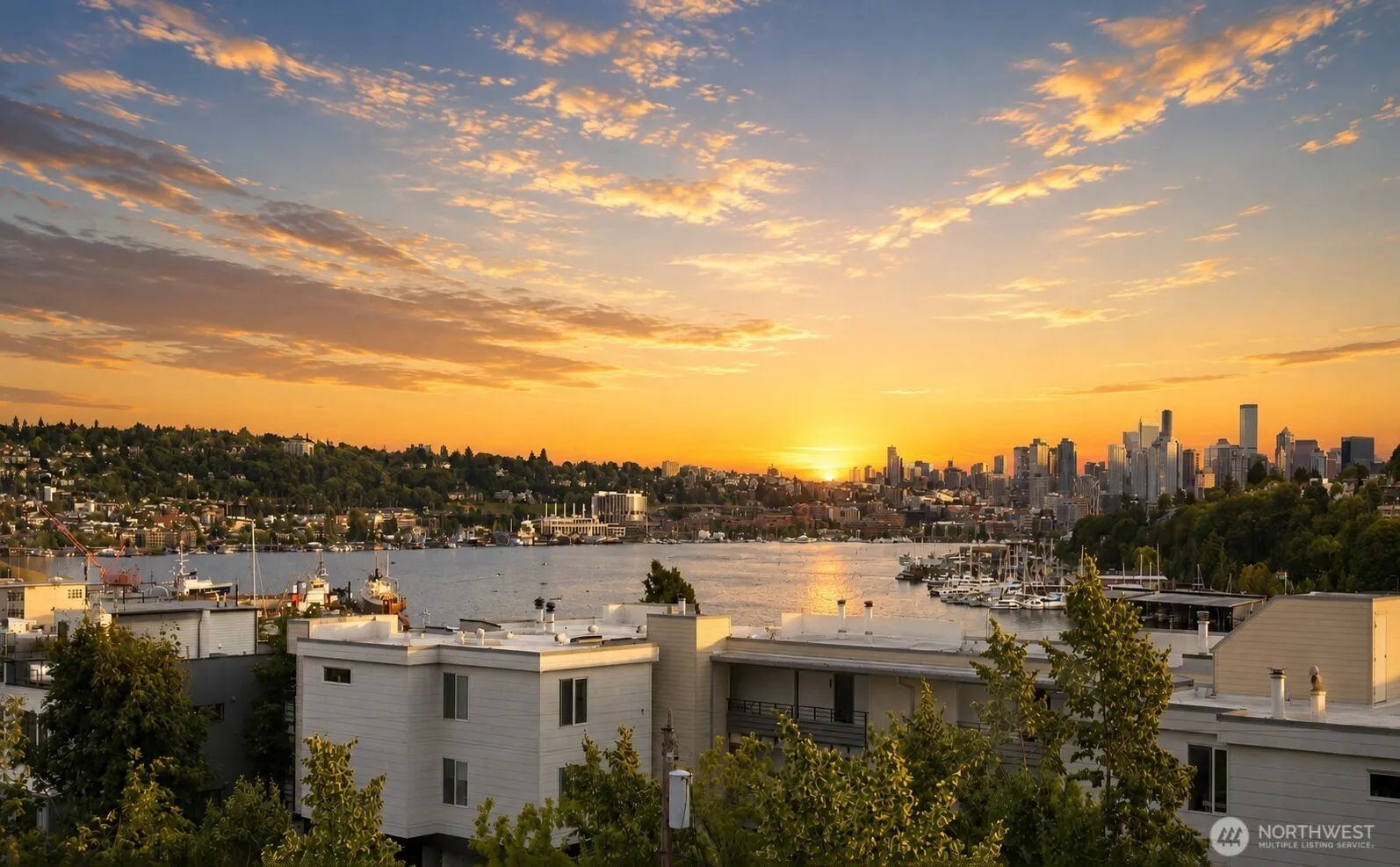 Property photo for 936 N 35th Street #e, Seattle