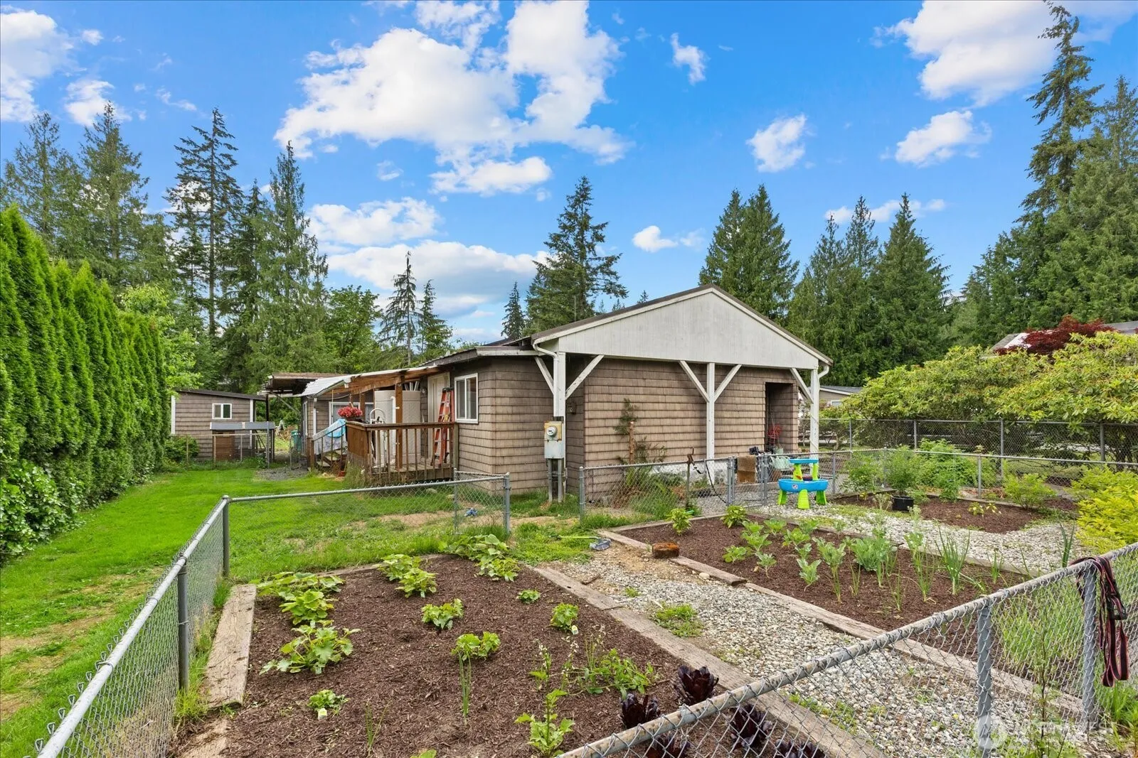 Property photo for 10024 228th Pl Se, Woodinville photo 5