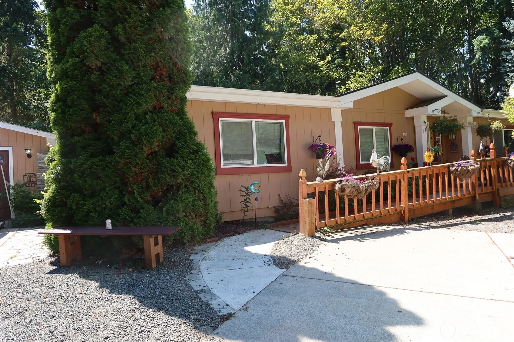 Property photo for 11 Landgrove Lane, Sequim