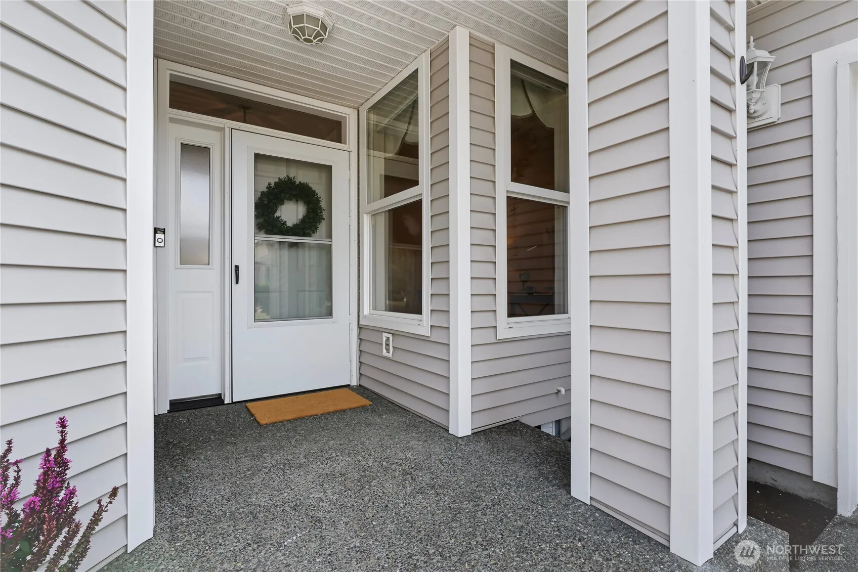 Property photo for 8819 69th Court St Sw, Lakewood photo 2