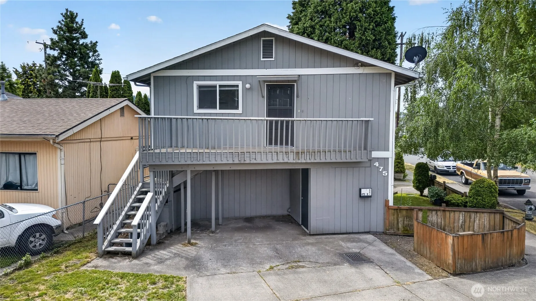 Property photo for 475 S Houser Way #a & B, Renton photo 3