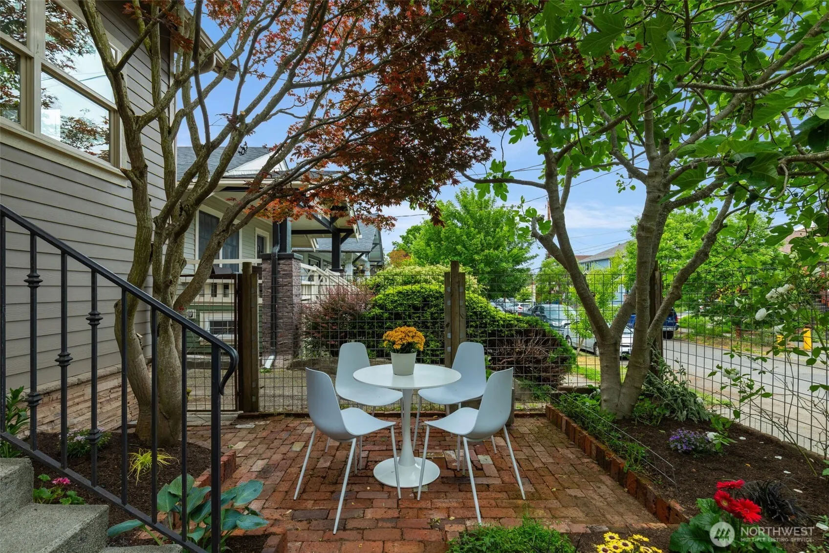 Property photo for 525 27th Avenue, Seattle photo 3