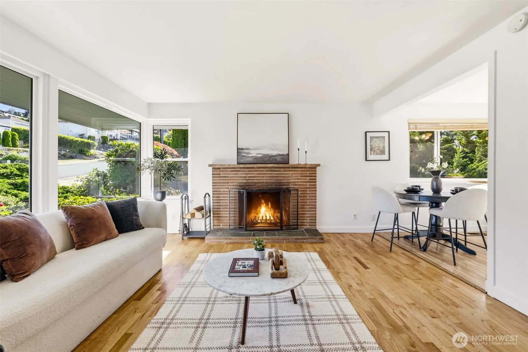 Property photo for 8432 S 121st Street, Seattle photo 2