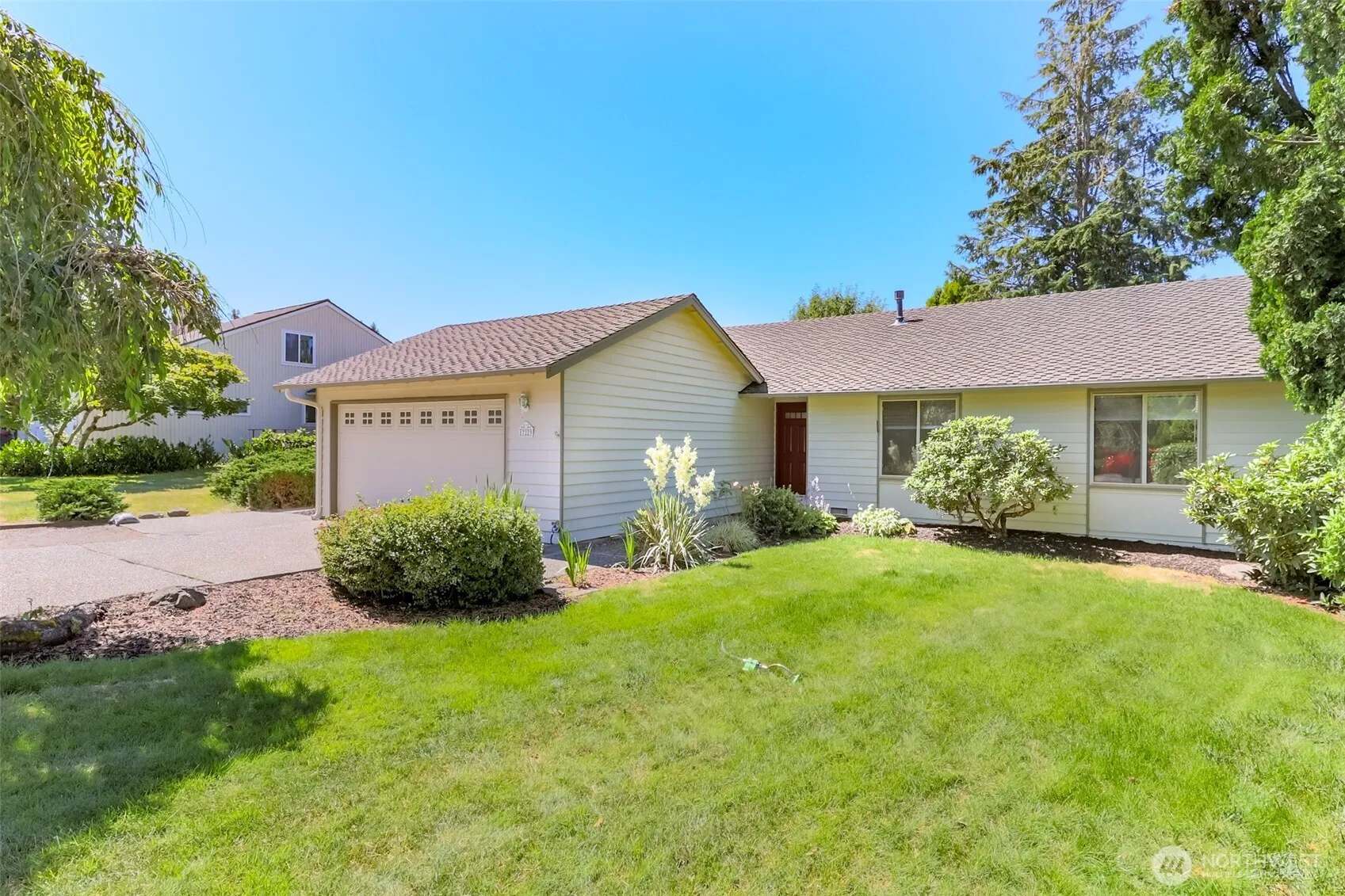 Property photo for 17229 160th Avenue Se, Renton photo 2
