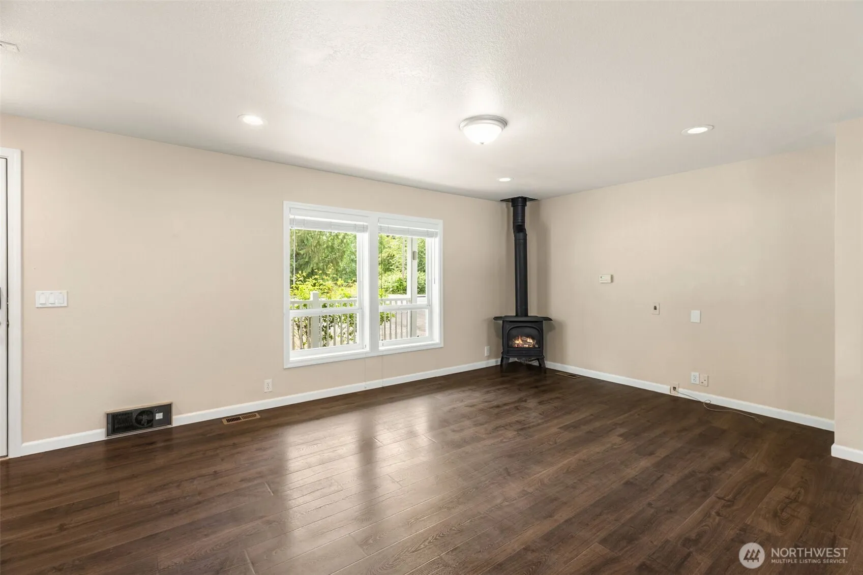 Property photo for 26932 Ne 152nd Street, Duvall photo 4