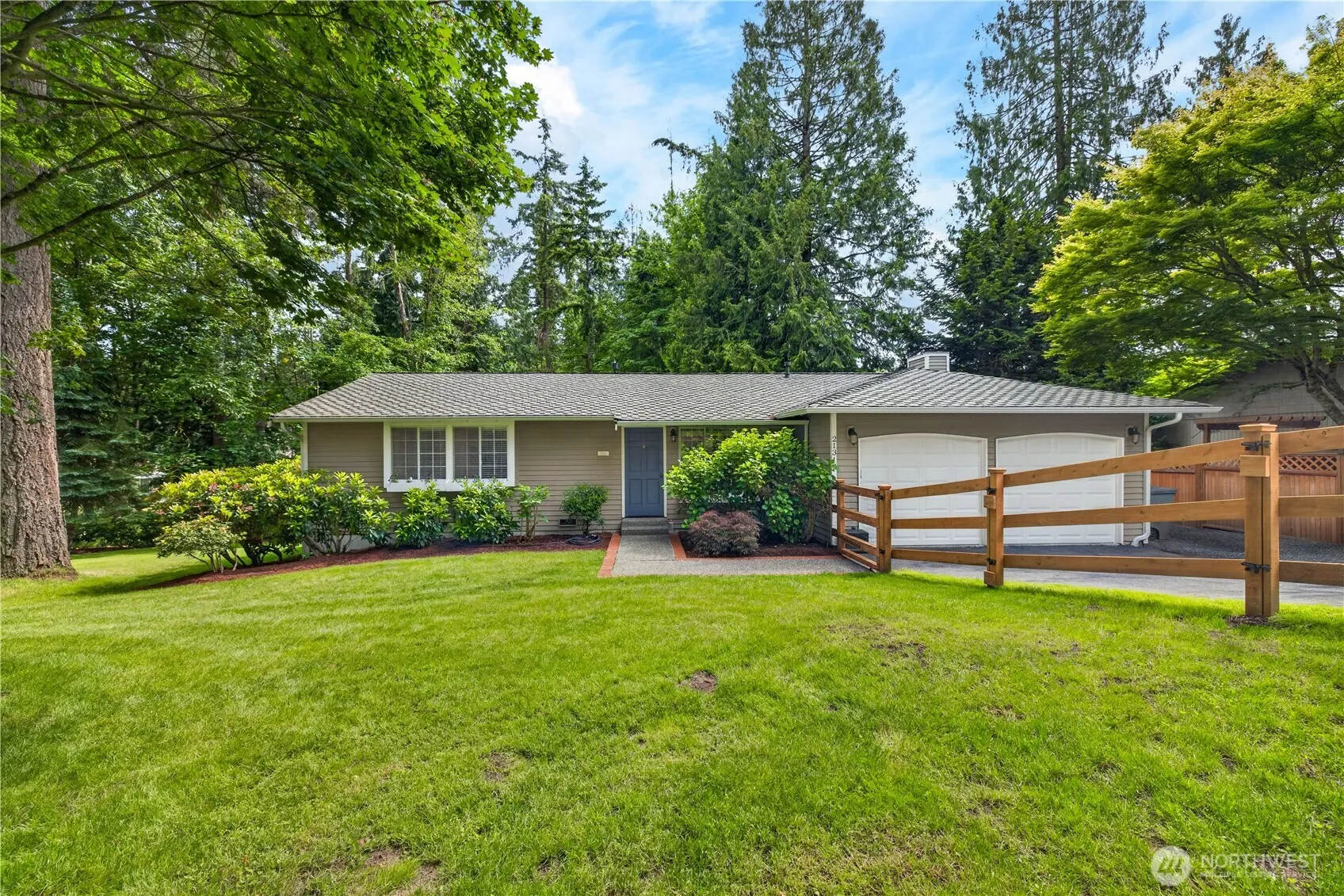 Property photo for 21313 Ne 10th Place, Sammamish