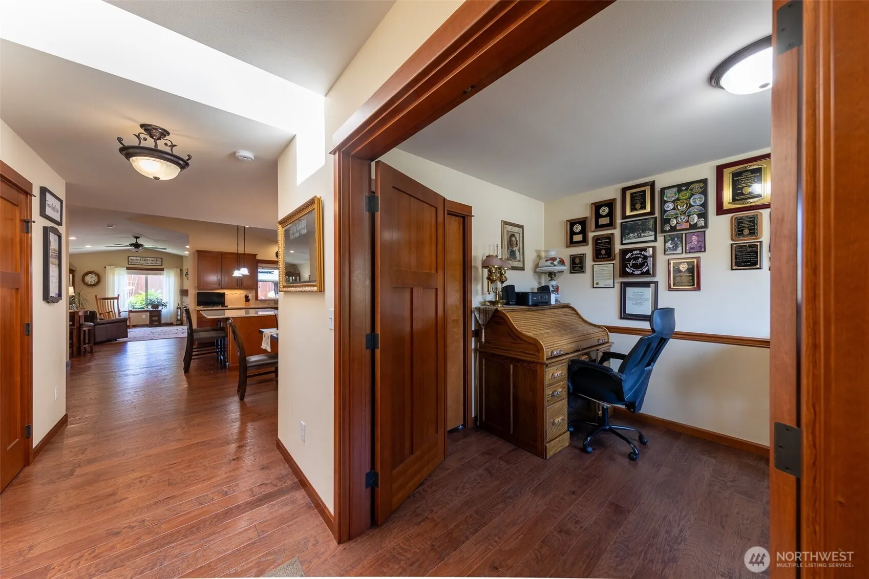 Property photo for 10908 24th Drive Se, Everett photo 5