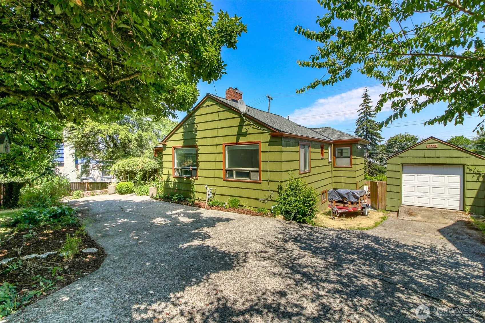 Property photo for 10082 Des Moines Memorial Drive S, Seattle