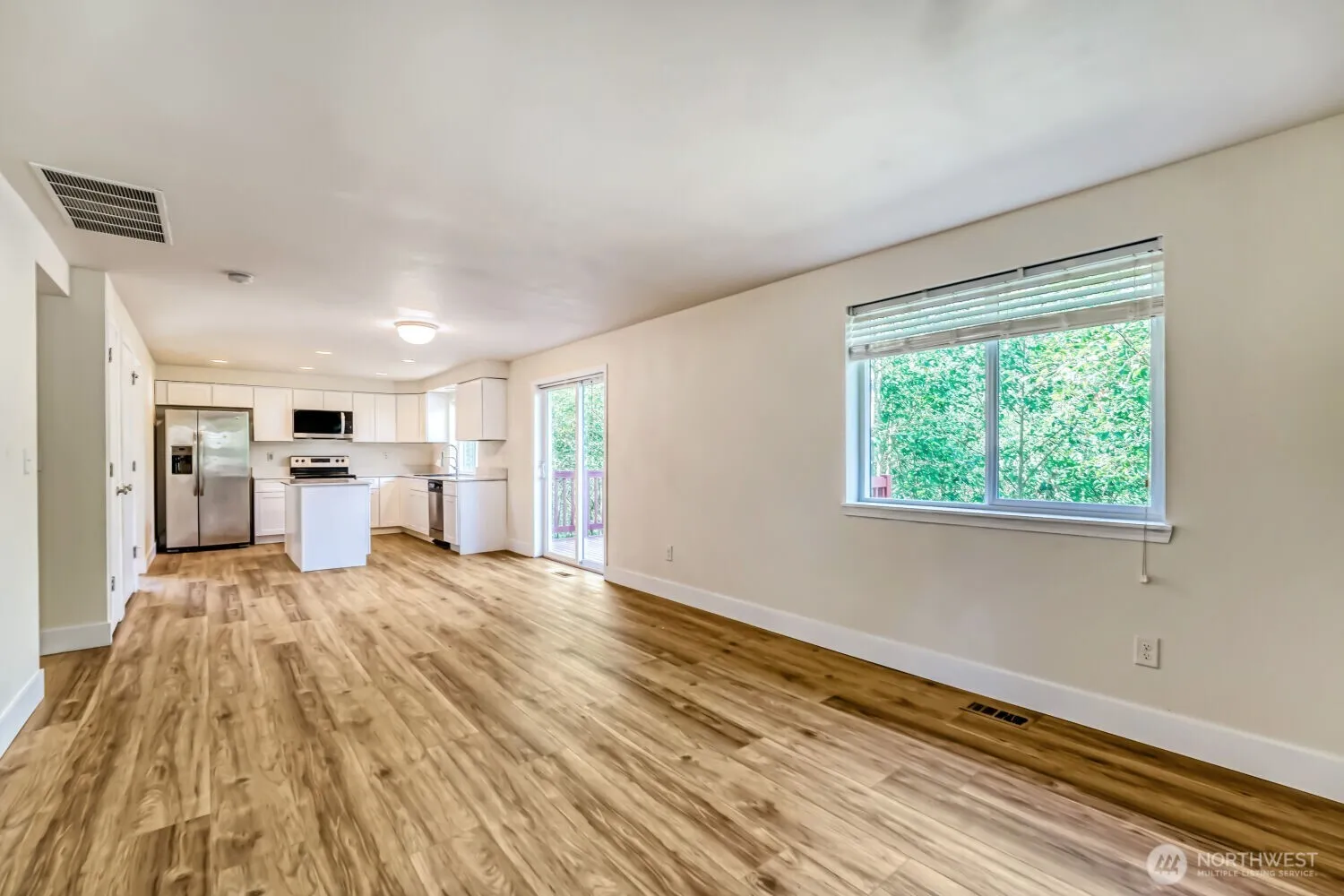 Property photo for 23419 23rd Avenue S, Des Moines photo 4