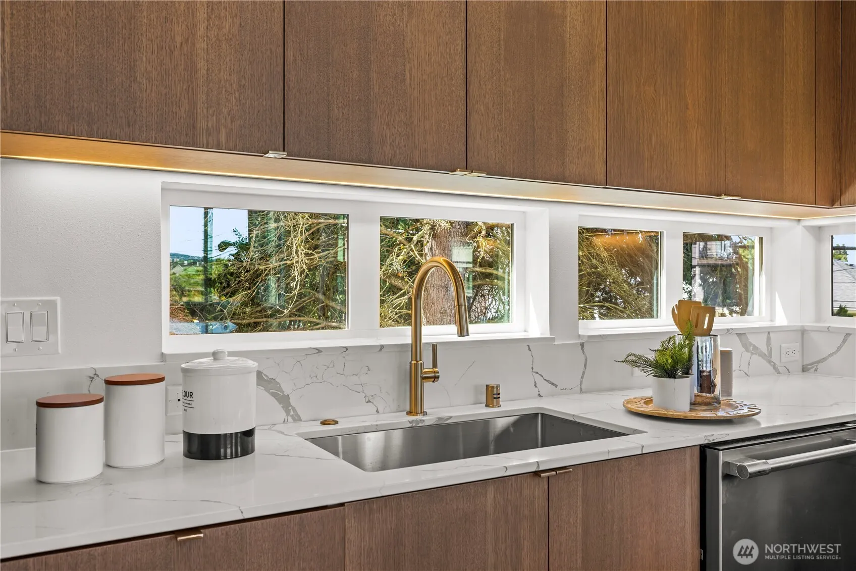 Property photo for 2456 55th Avenue Sw, Seattle photo 3