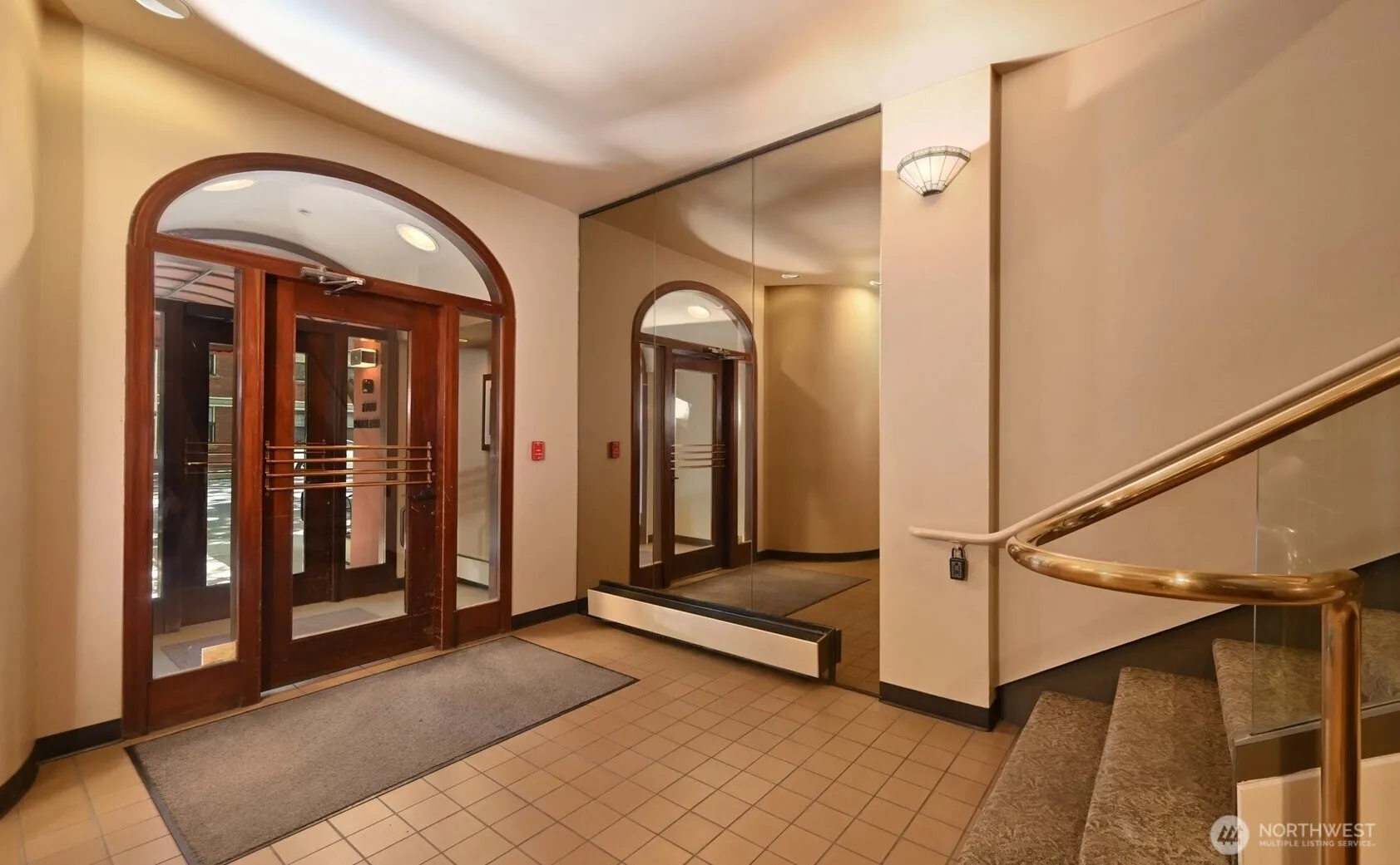 Property photo for 2700 4th Avenue #503, Seattle photo 5