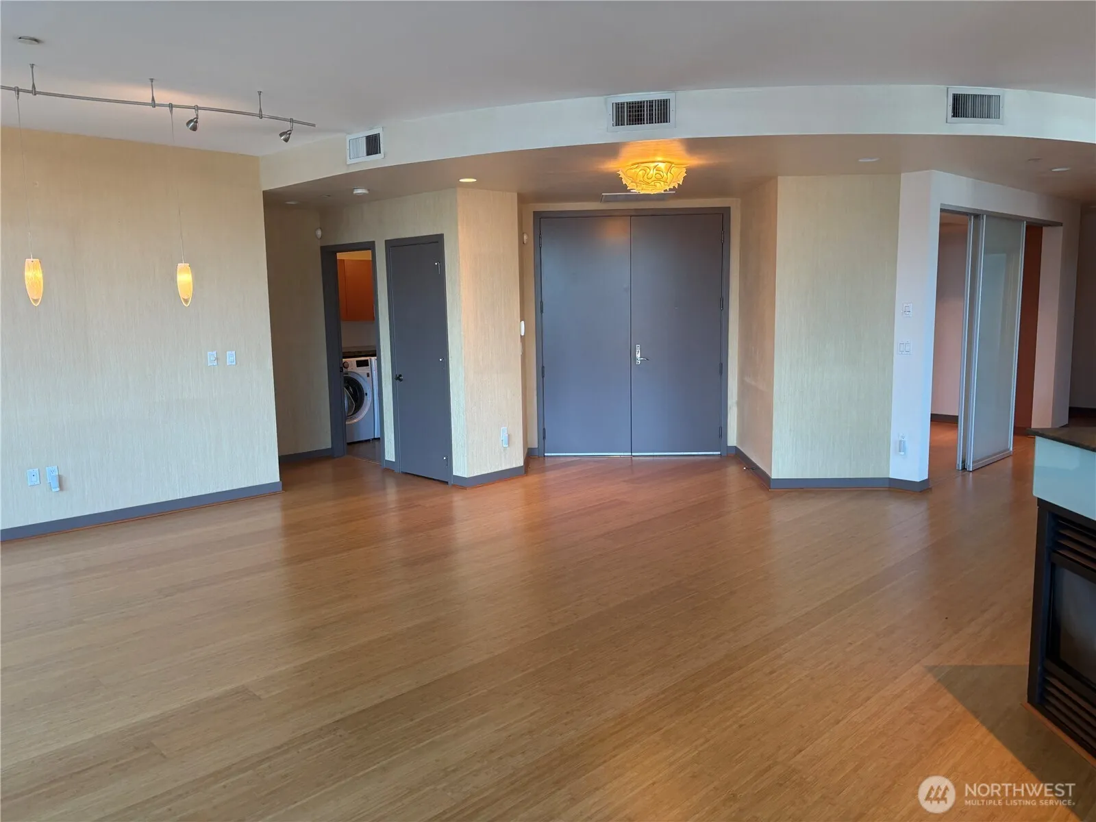 Property photo for 2033 2nd Avenue #2302, Seattle photo 5