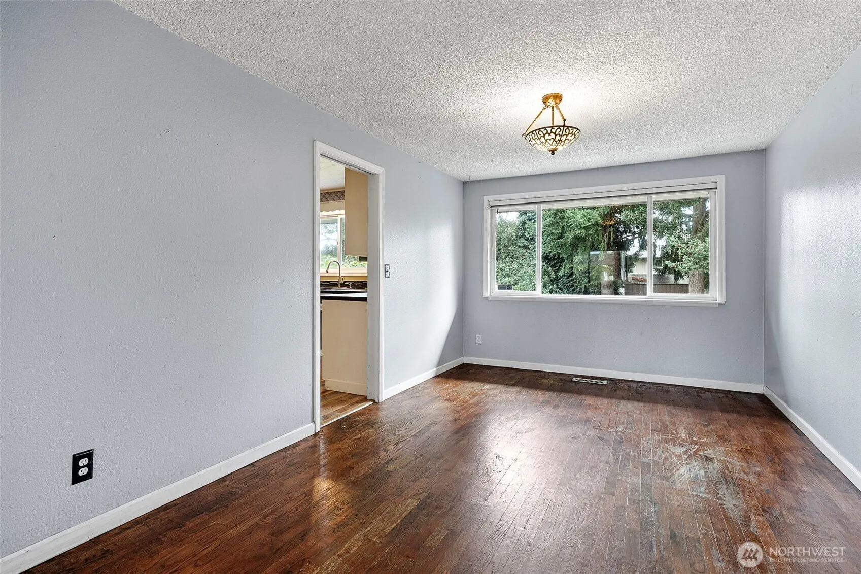Property photo for 1805 N Vassault Street, Tacoma photo 4