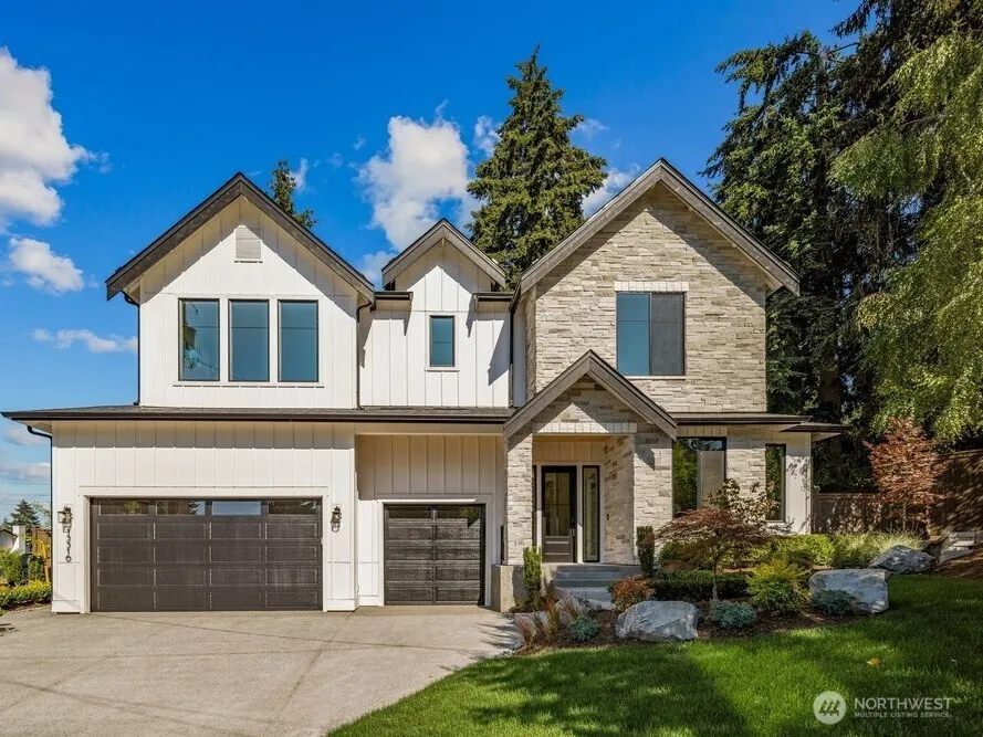 Property photo for 15516 Ne 53rd Place, Redmond