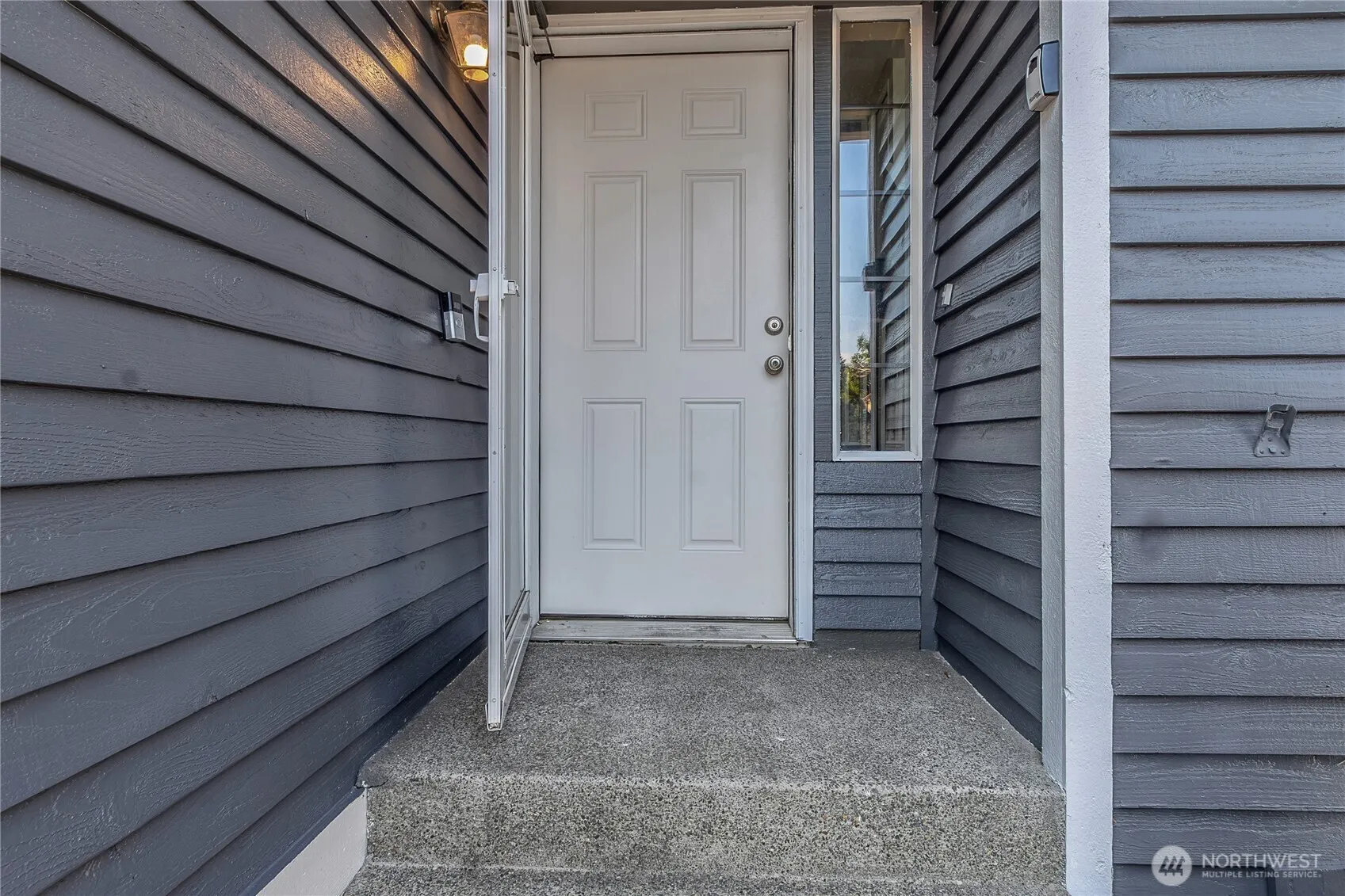 Property photo for 12116 Se 280th Street, Kent photo 3