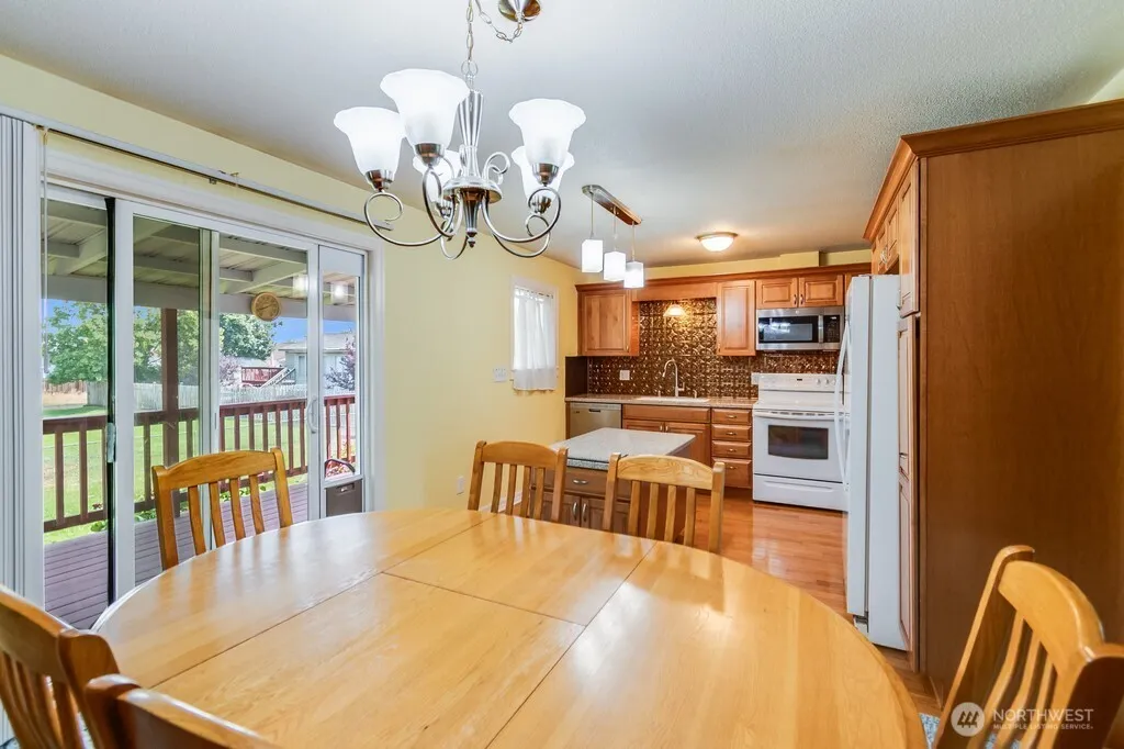Property photo for 4012 W Deschutes Avenue, Kennewick photo 5