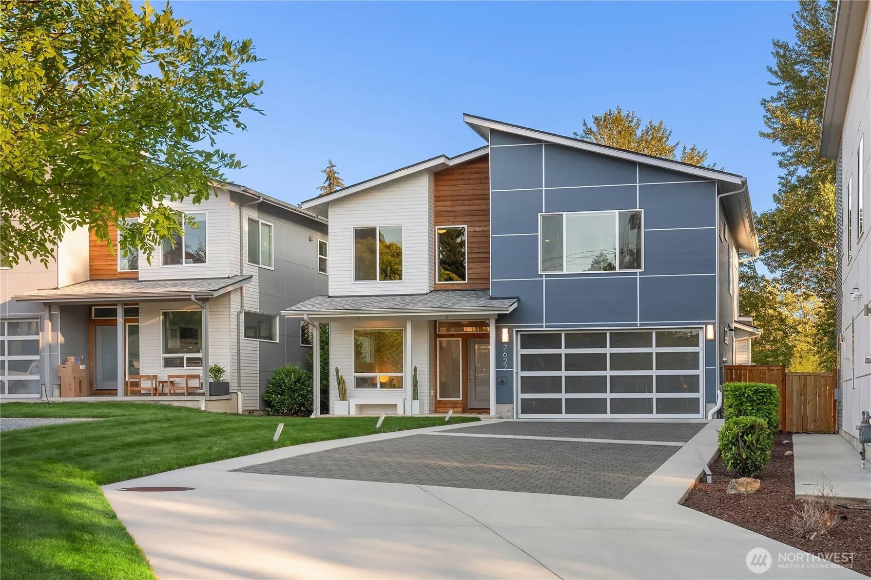 Property photo for 2627 Sw 100th Street, Seattle photo 3