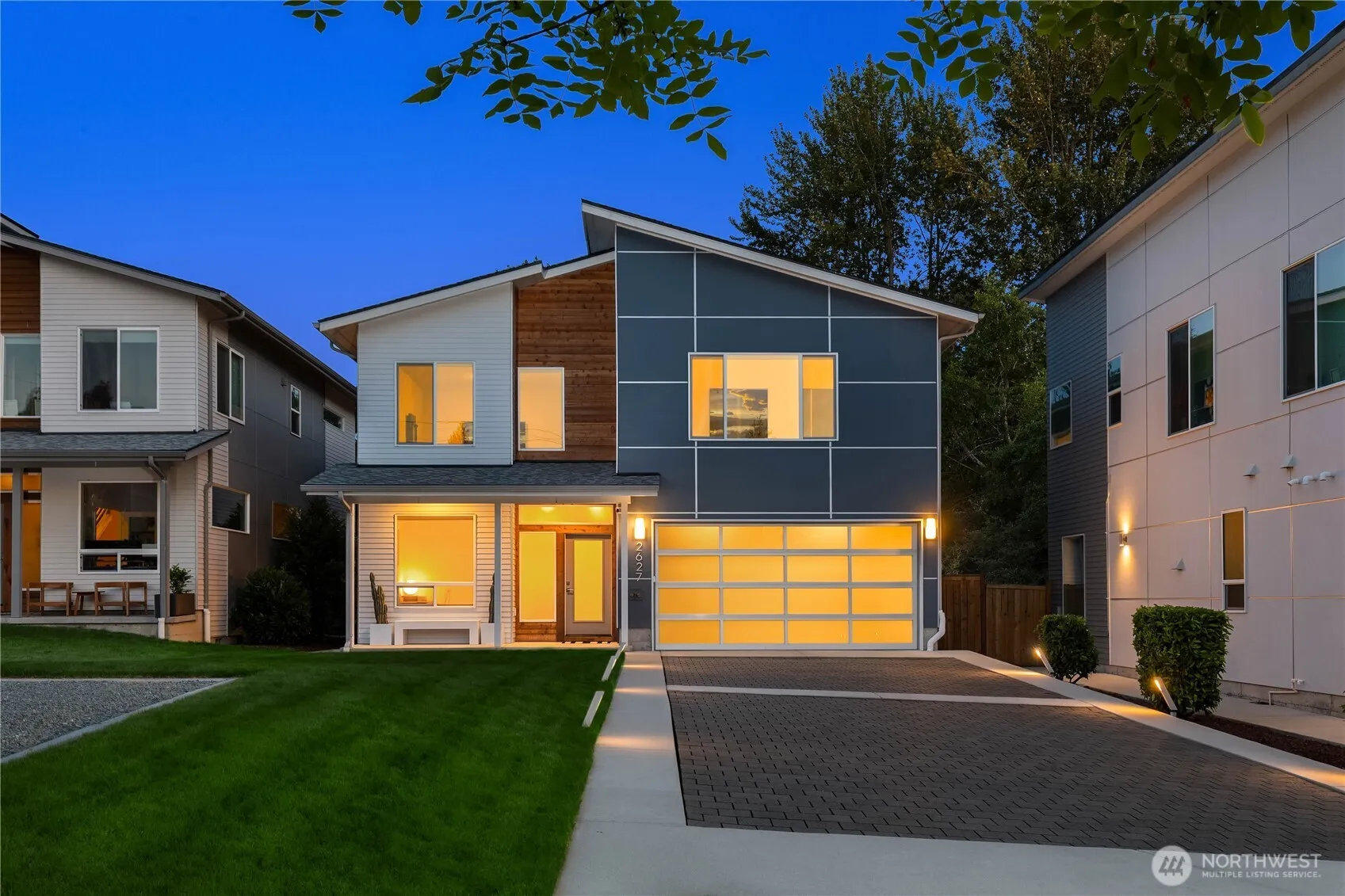 Property photo for 2627 Sw 100th Street, Seattle photo 2