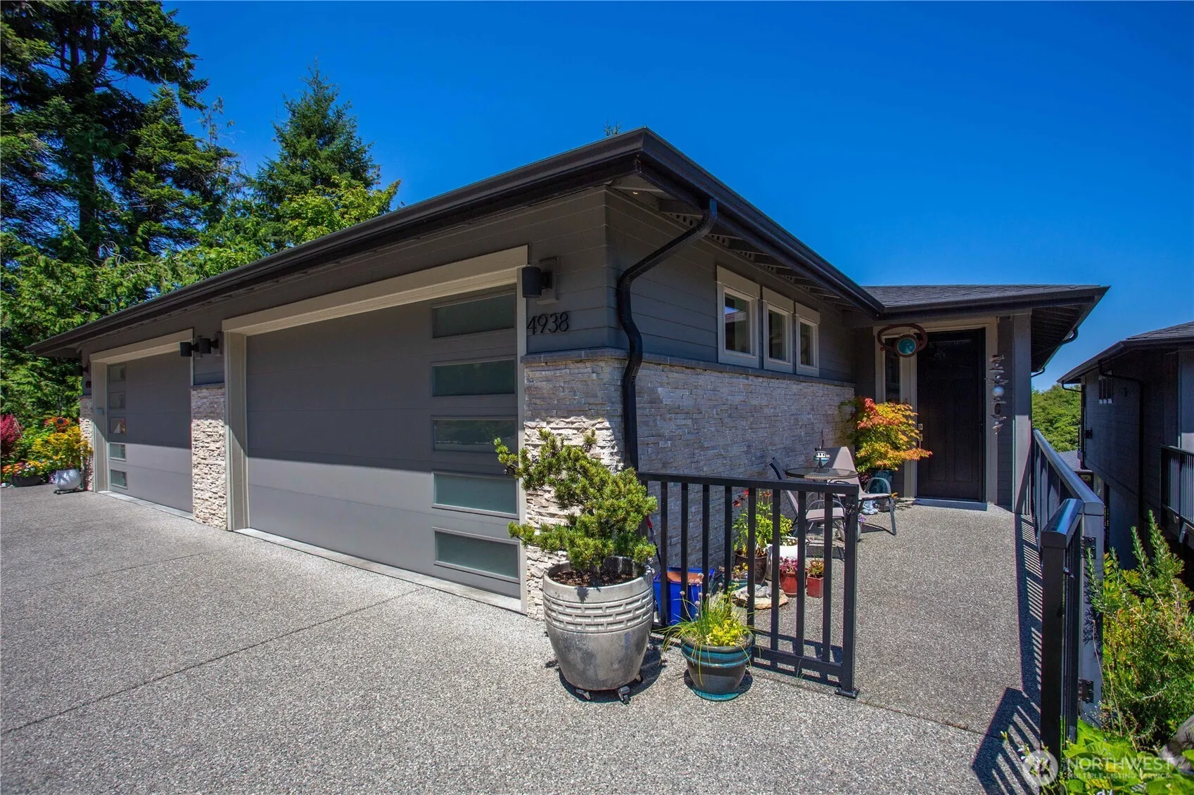 Property photo for 4938 Portalis Way #6, Anacortes photo 3