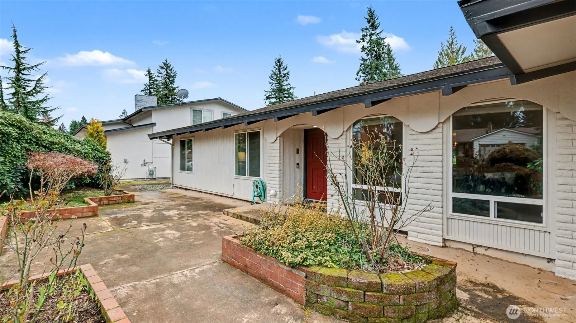 Property photo for 14121 Se Fairwood Boulevard, Renton photo 2