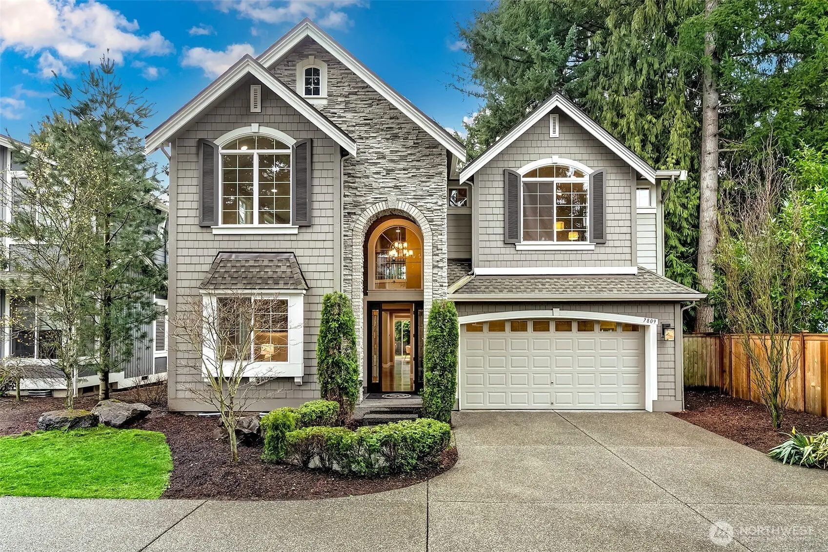Property photo for 7809 Ne 126th Ave, Kirkland