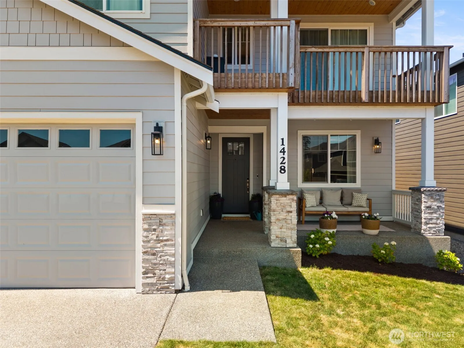 Property photo for 1428 Baker Heights Loop, Bremerton photo 4