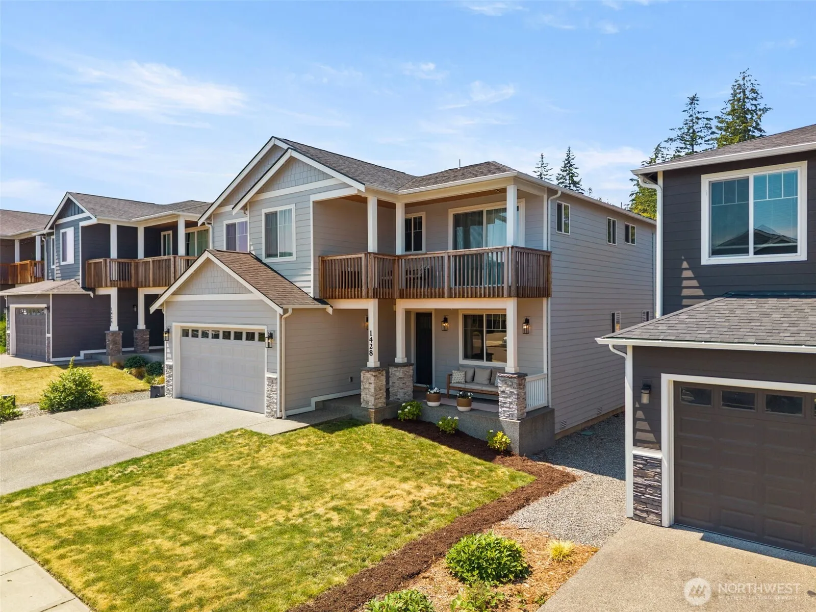 Property photo for 1428 Baker Heights Loop, Bremerton photo 3
