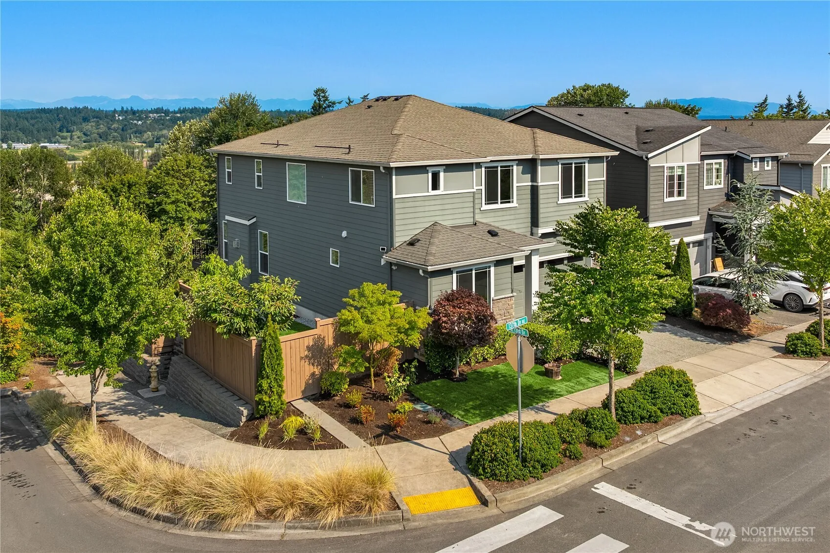 Property photo for 13024 137th Drive Ne, Kirkland photo 3