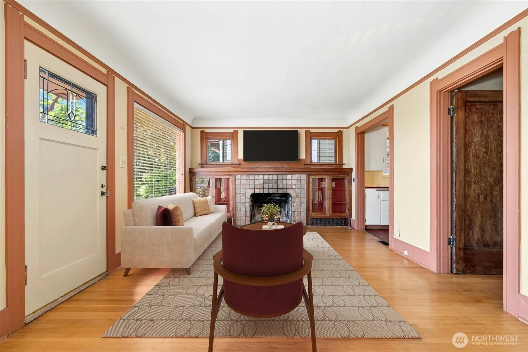 Property photo for 6505 Dayton Avenue N, Seattle photo 4