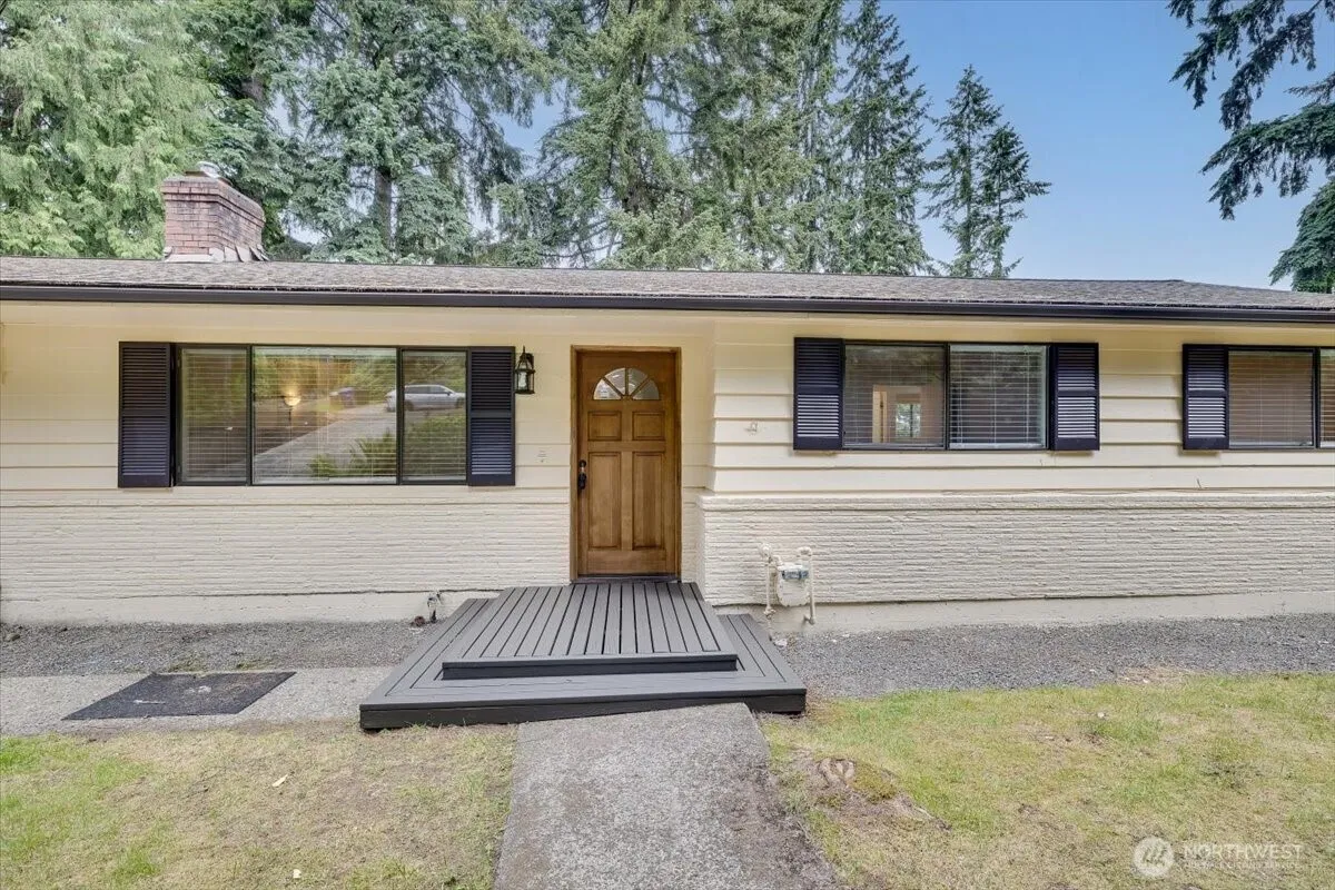 Property photo for 15062 Se 44th Street, Bellevue photo 2