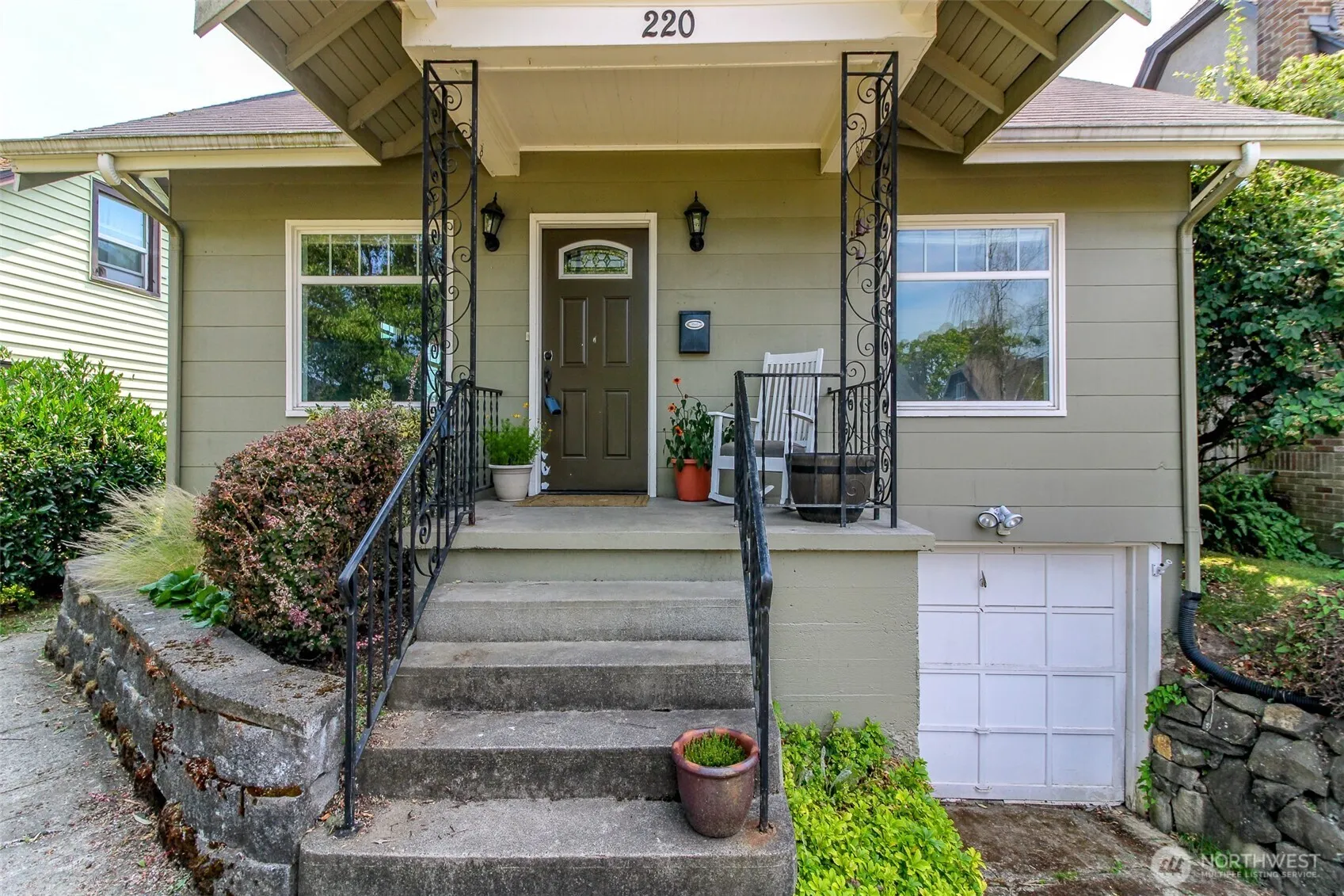 Property photo for 220 S 55th Street, Tacoma photo 3