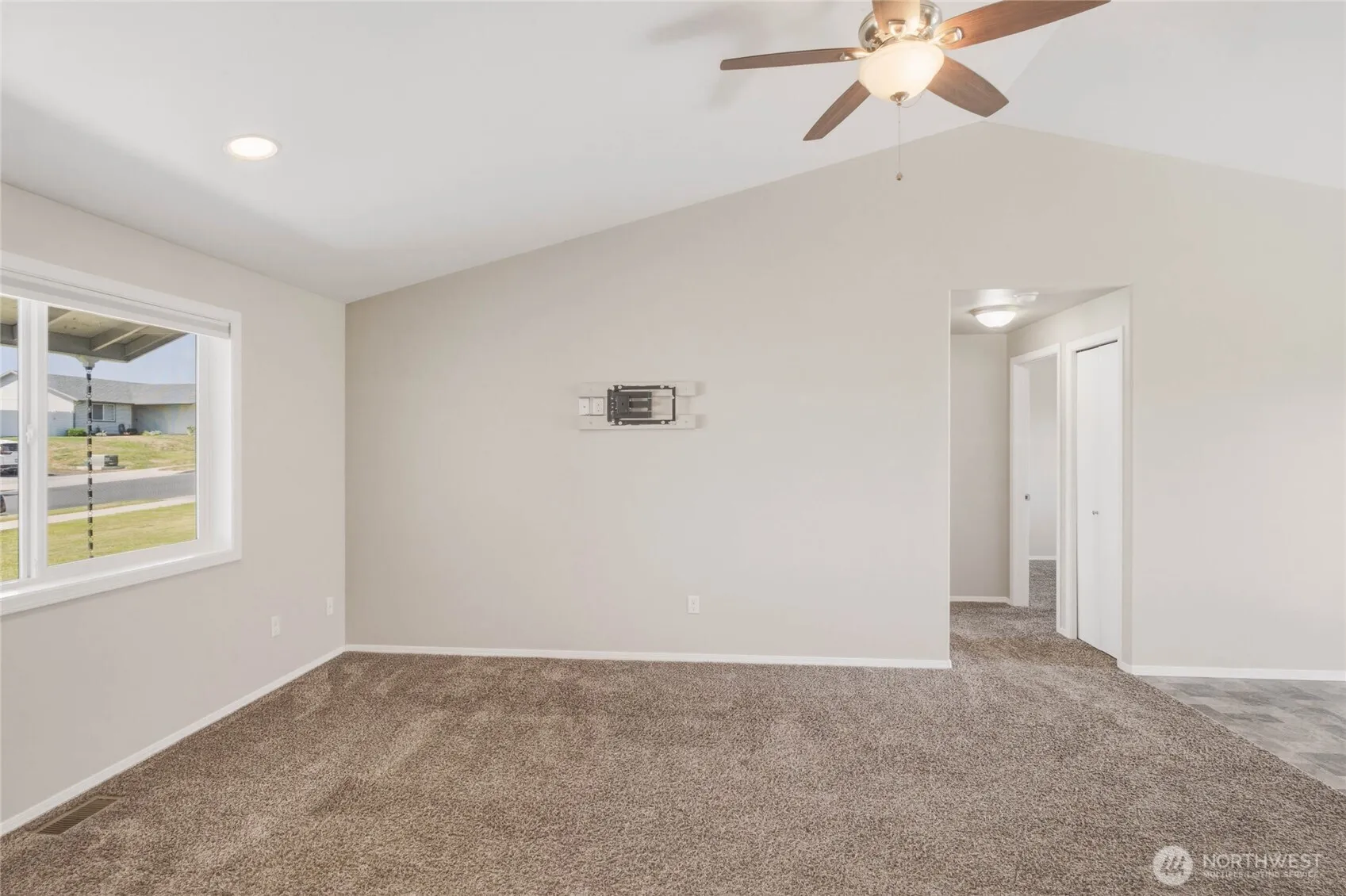 Property photo for 1316 W Electra Street, Moses Lake photo 4