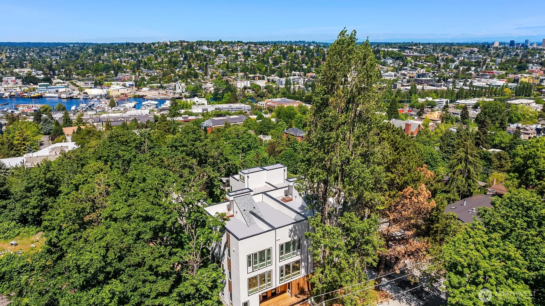 532 W Barrett Street