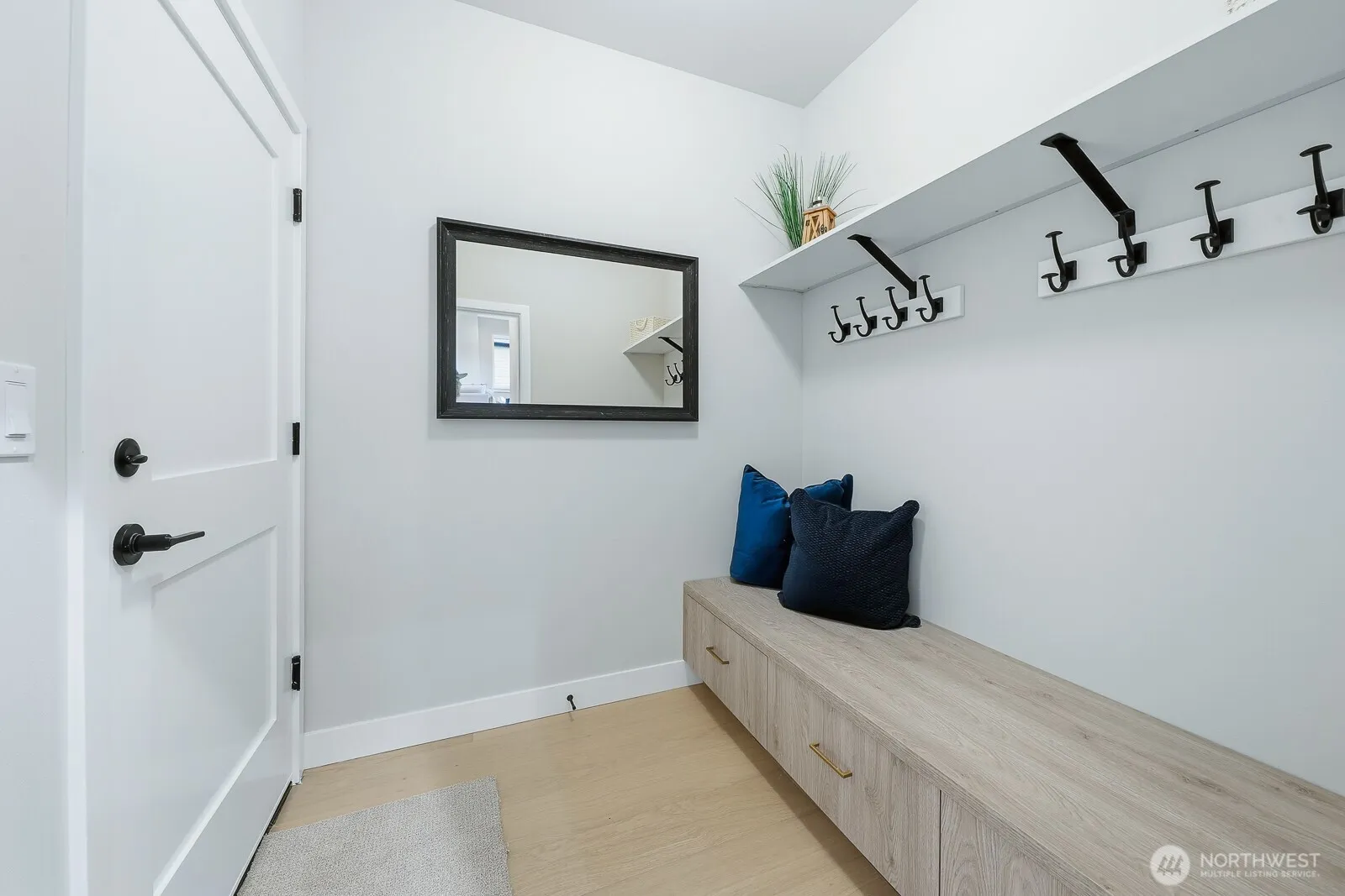 Property photo for 11217 Ne 95th Street, Kirkland photo 3