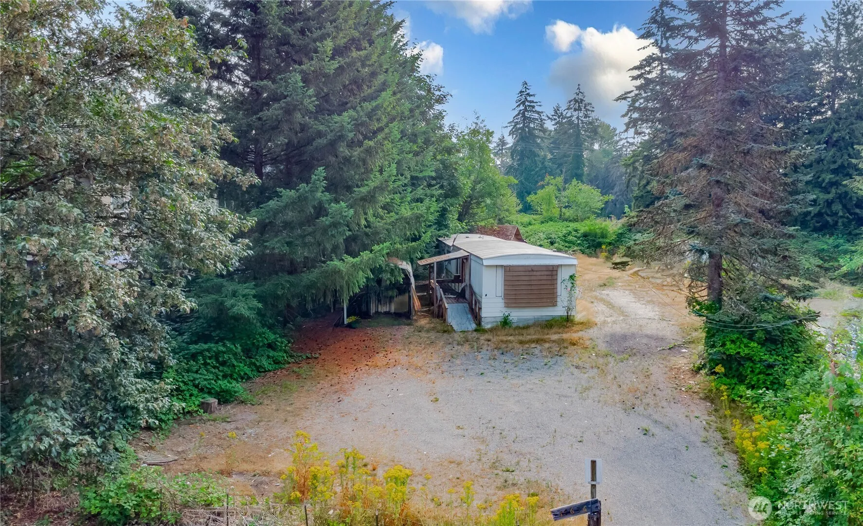 Property photo for 17636 118th Avenue Se, Renton photo 2