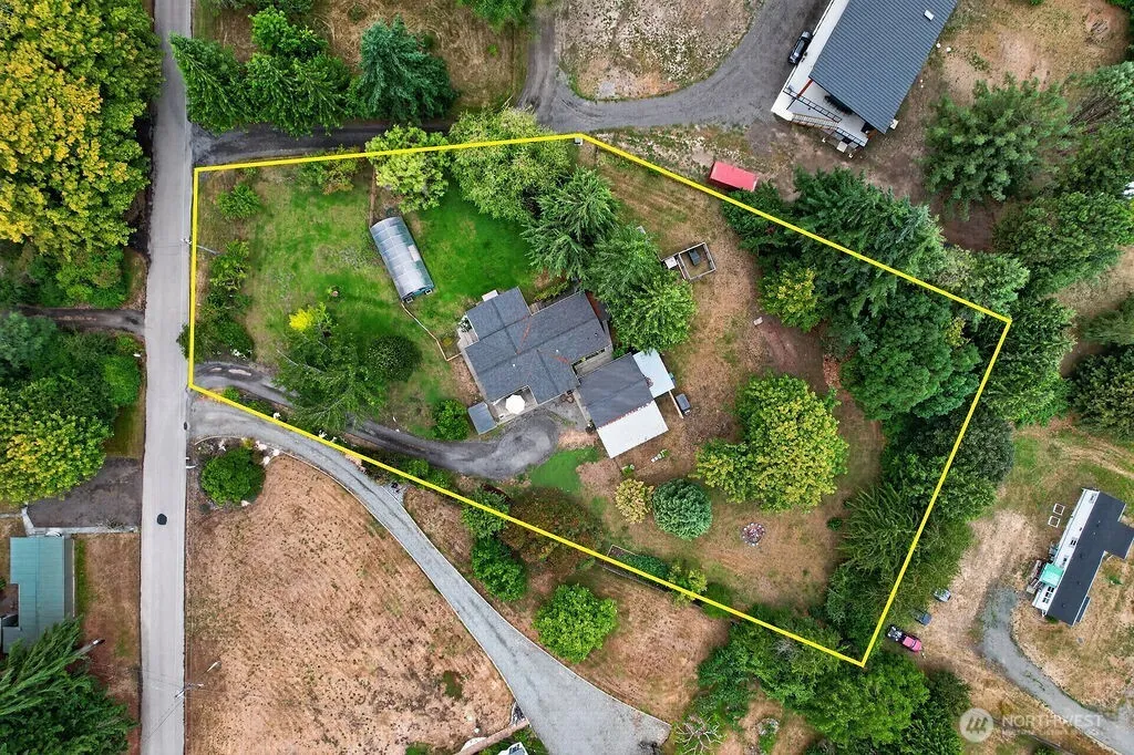 Property photo for 212 Robbins Road, Sequim photo 2